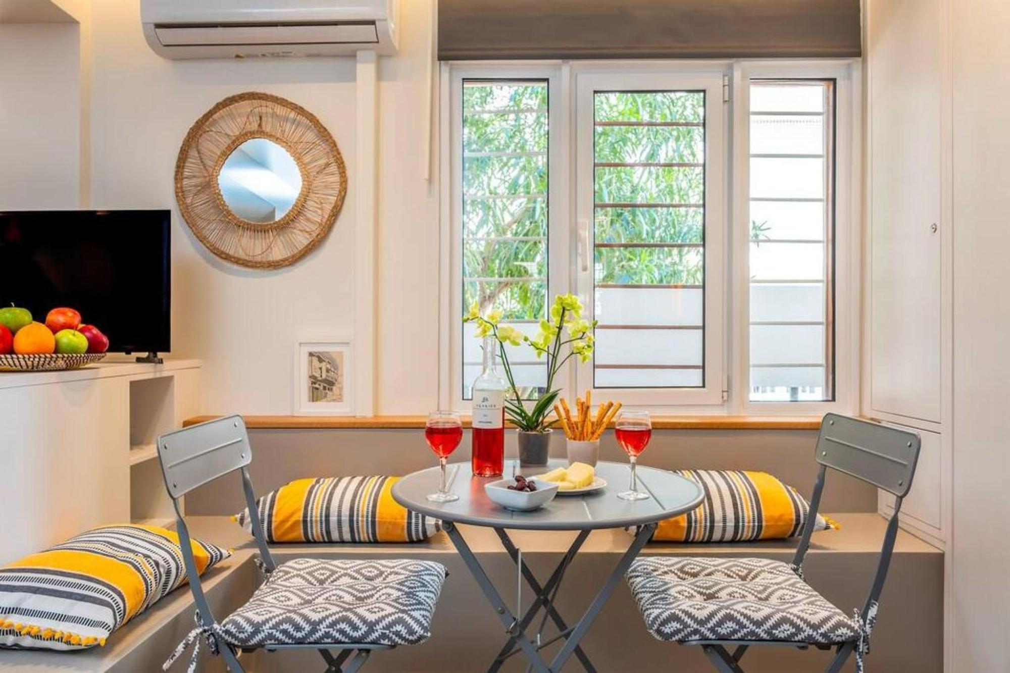 Cozy Nest At Acropolis Footsteps Atenas Exterior foto